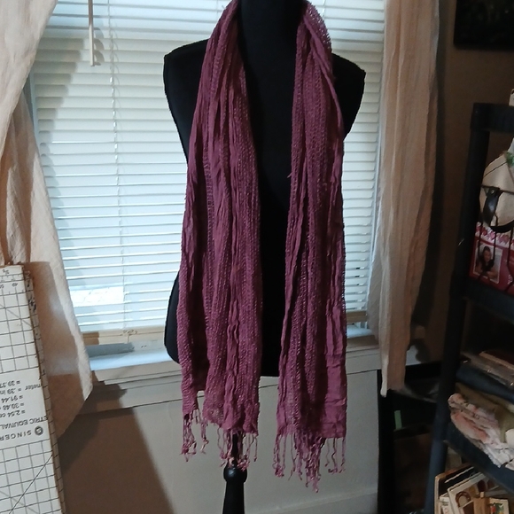 Flowy Mesh Scarf Or Wrap Mauve Woven Cotton Street Wear, Easy Going Gypsy Vibe - Picture 5 of 8
